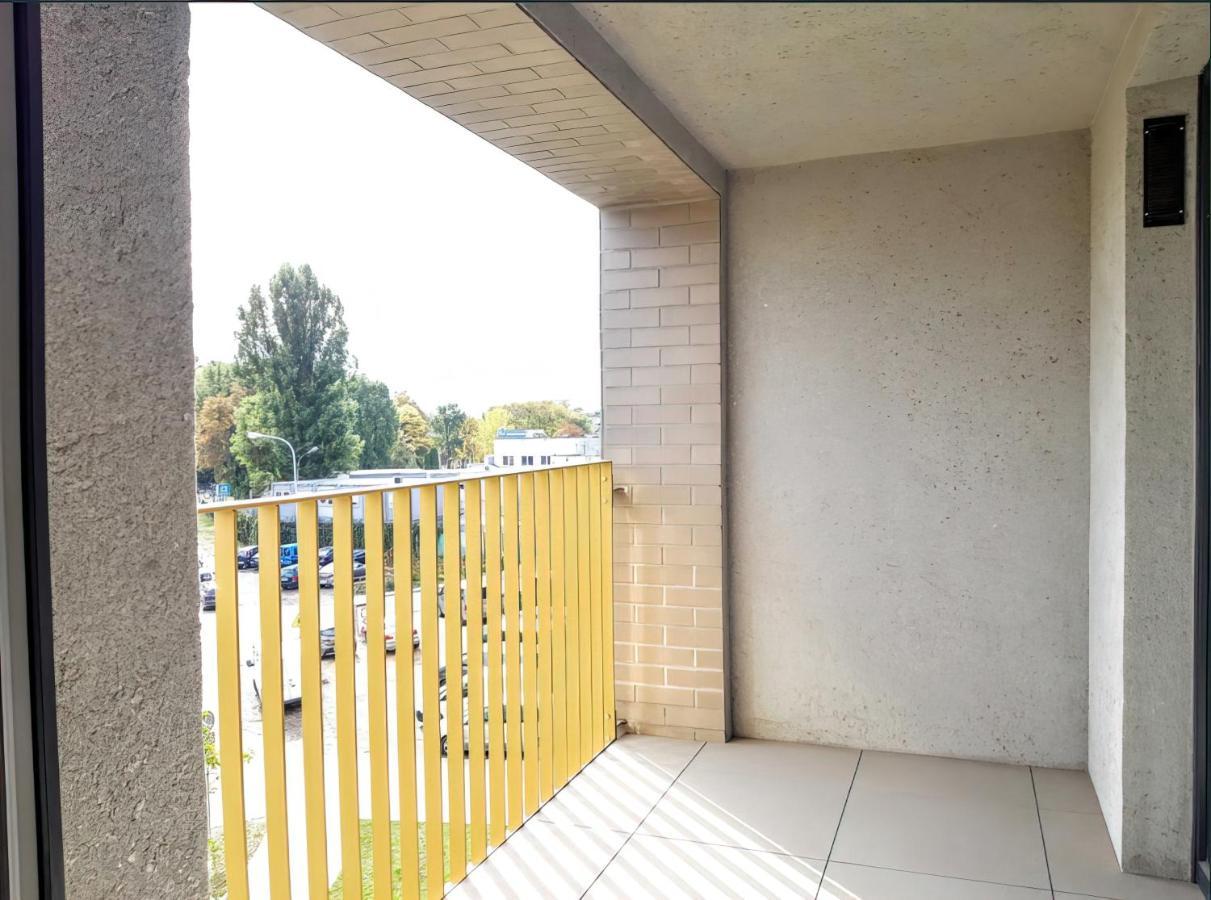 Apartamenty Fuzja - Komfortowe Mieszkania Blisko Centrum Lodzi Garaz Exterior photo