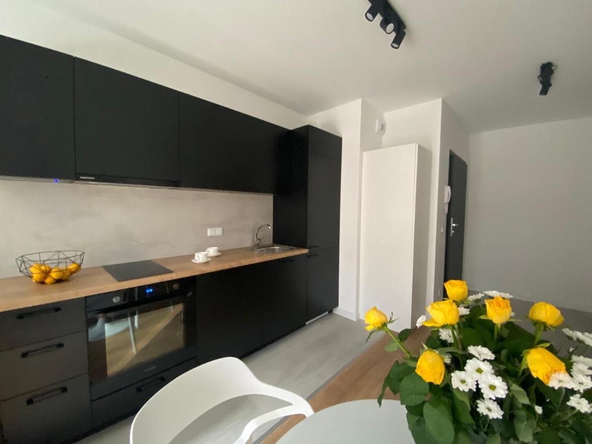 Apartamenty Fuzja - Komfortowe Mieszkania Blisko Centrum Lodzi Garaz Exterior photo