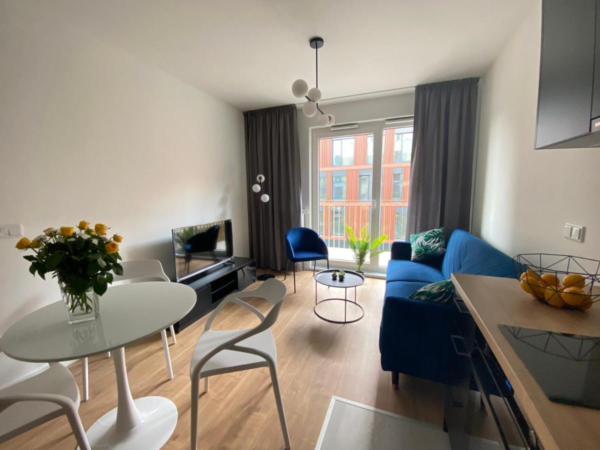 Apartamenty Fuzja - Komfortowe Mieszkania Blisko Centrum Lodzi Garaz Exterior photo