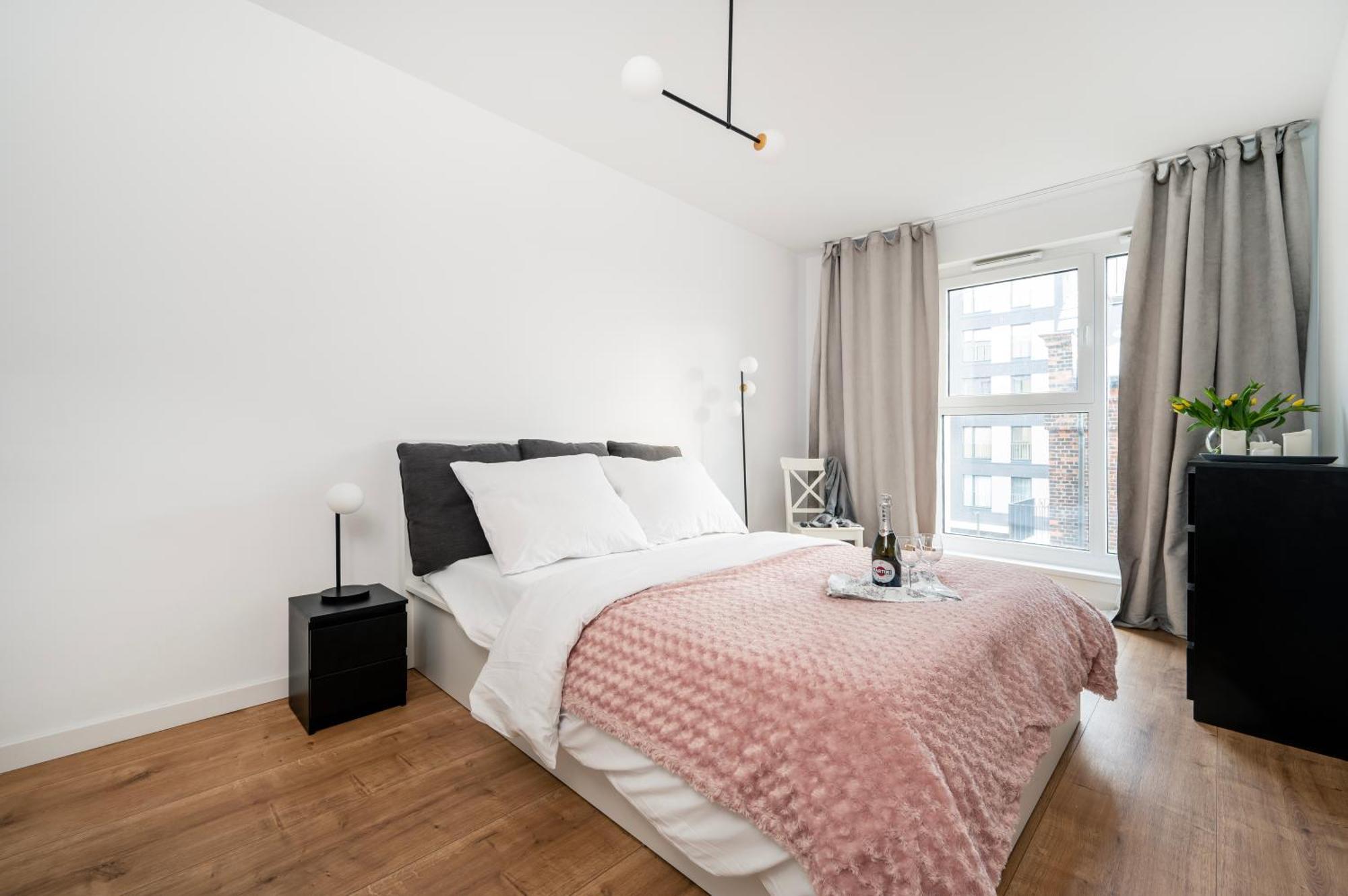 Apartamenty Fuzja - Komfortowe Mieszkania Blisko Centrum Lodzi Garaz Exterior photo